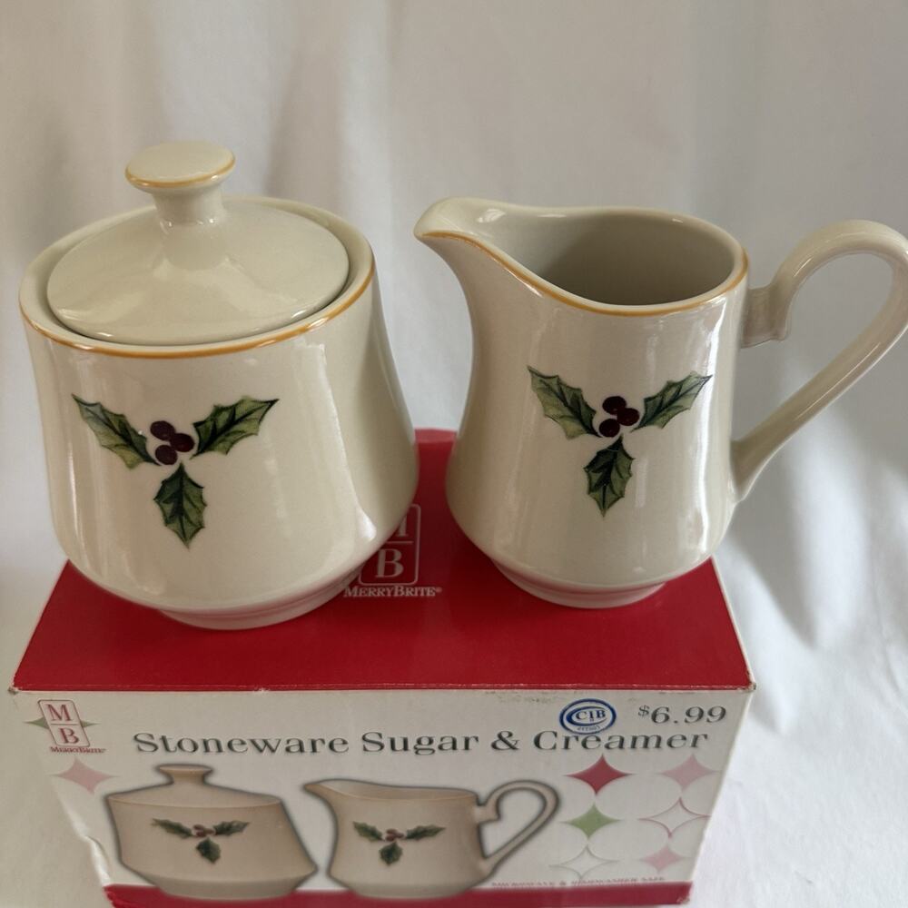 Merry Brite Dishes Stoneware Sugar & Creamer Christmas Dinnerware New - Picture 3 of 6